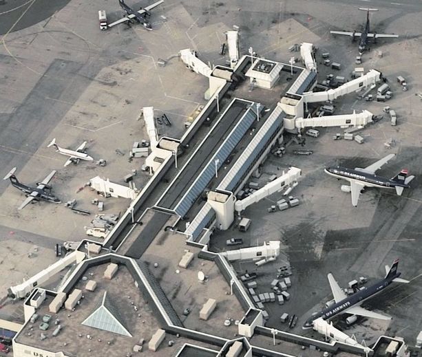 laguardia airport: laguardia airport 3